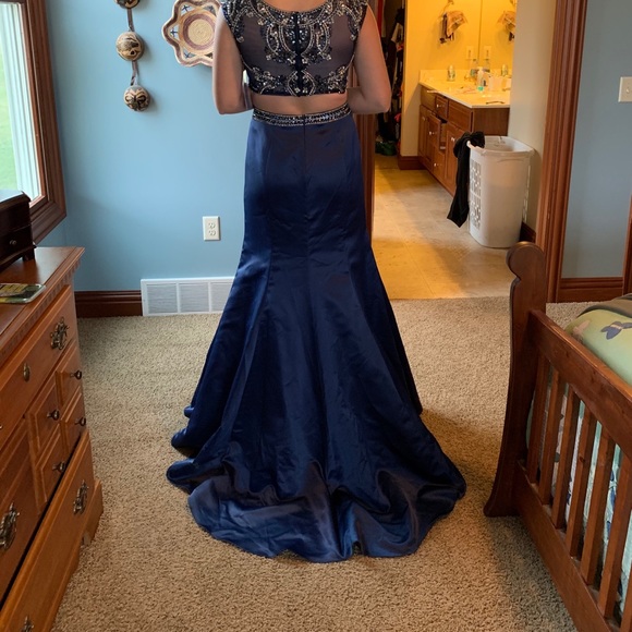 Prom Dress - Picture 3 of 8
